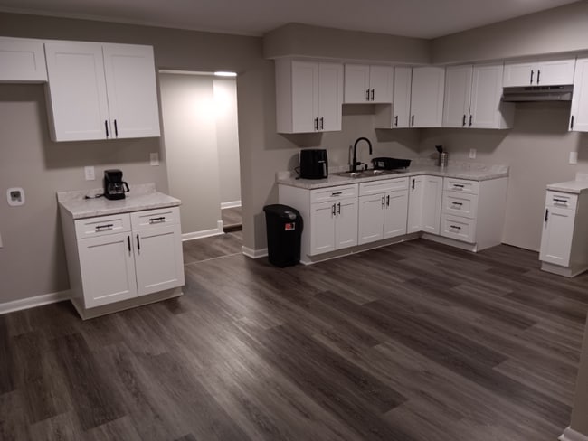 Photo - 7911 Cecil St