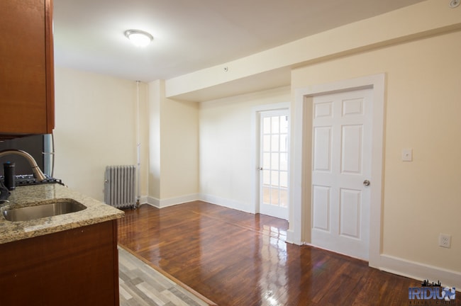 Building Photo - 393 Main St Unit 12 Rental
