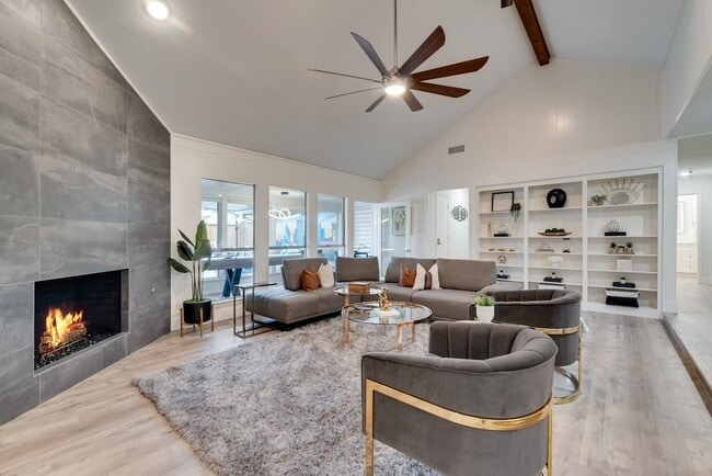 Modern, stylish and spacious living room! - 9034 Gunnison Dr