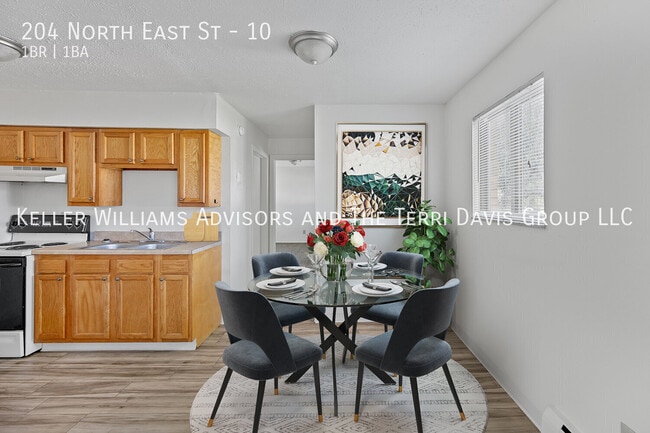 204 N East St Unit 10