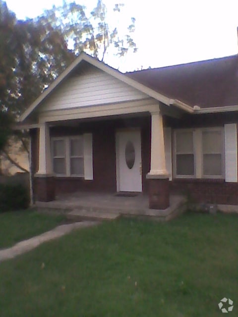 Building Photo - 2010 Eastland Ave Rental