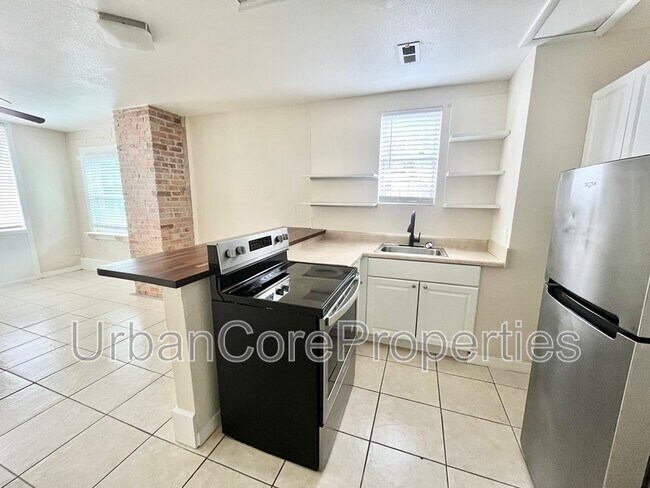 Photo - 380 13th Ave NE