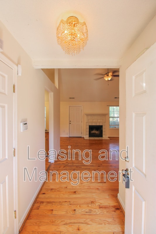 Photo - 1522 Theresa Dr