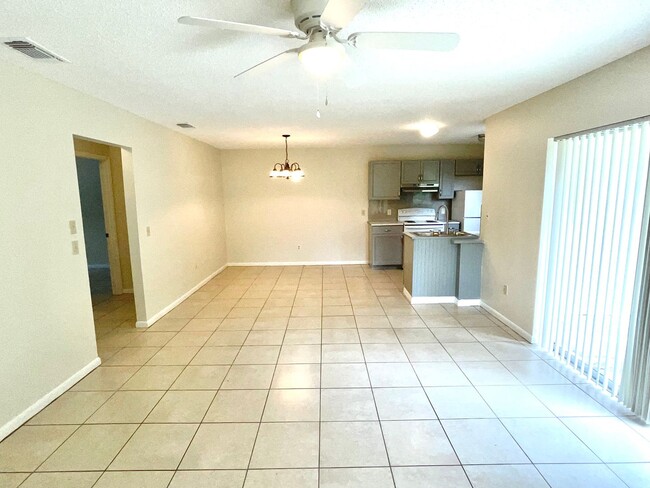 Photo - 402 S 14th St