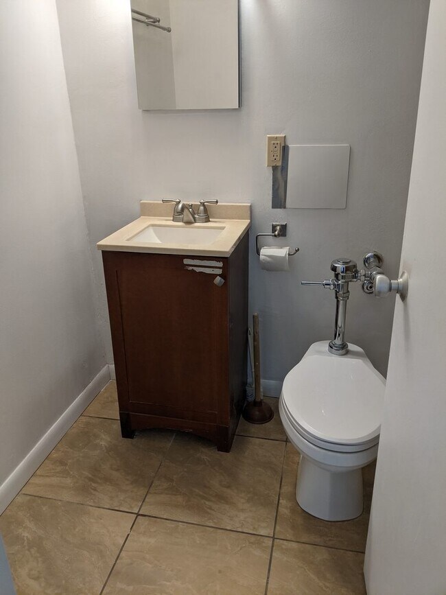 Photo - 1401 E 55th St Unit 1005N
