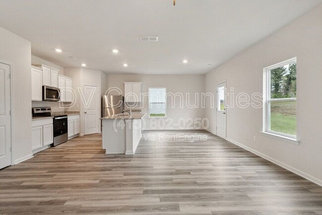 Photo - 249 Limestone Cir