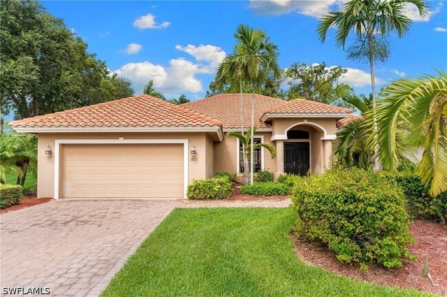 1221 Briarwood Ct