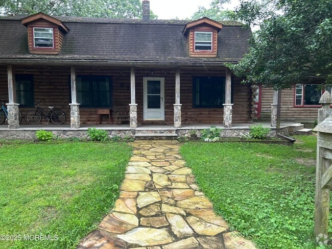 Building Photo - 375 Arrowhead Dr Rental