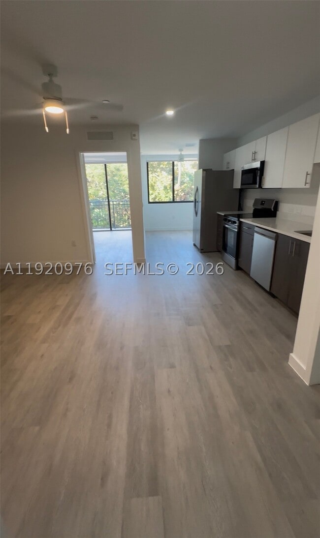 20 NE 19th St Unit Ph3