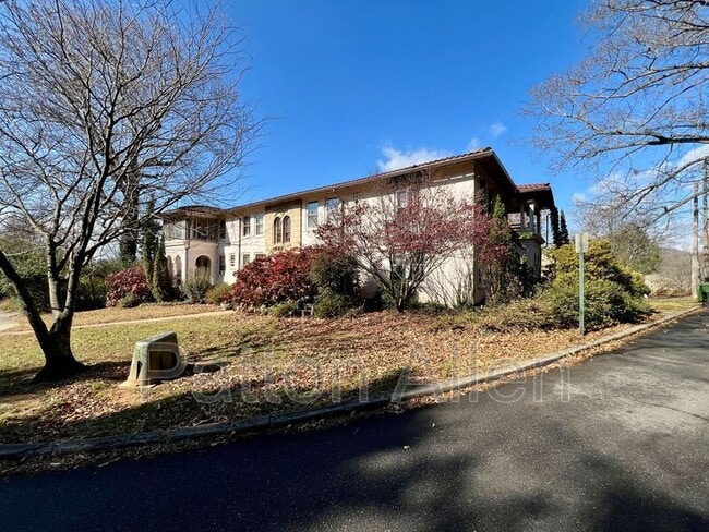 Photo - 83 Edgemont Rd