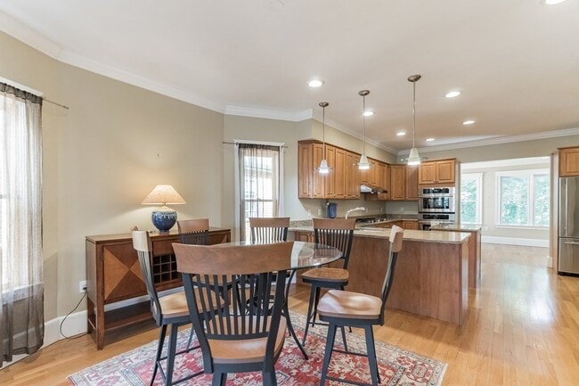 Photo - 73 Lexington Ave Unit 2