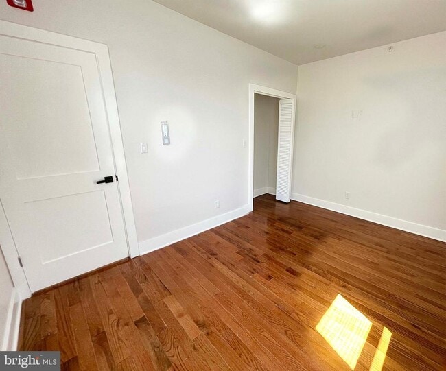 Building Photo - 311 S 60th St Rental