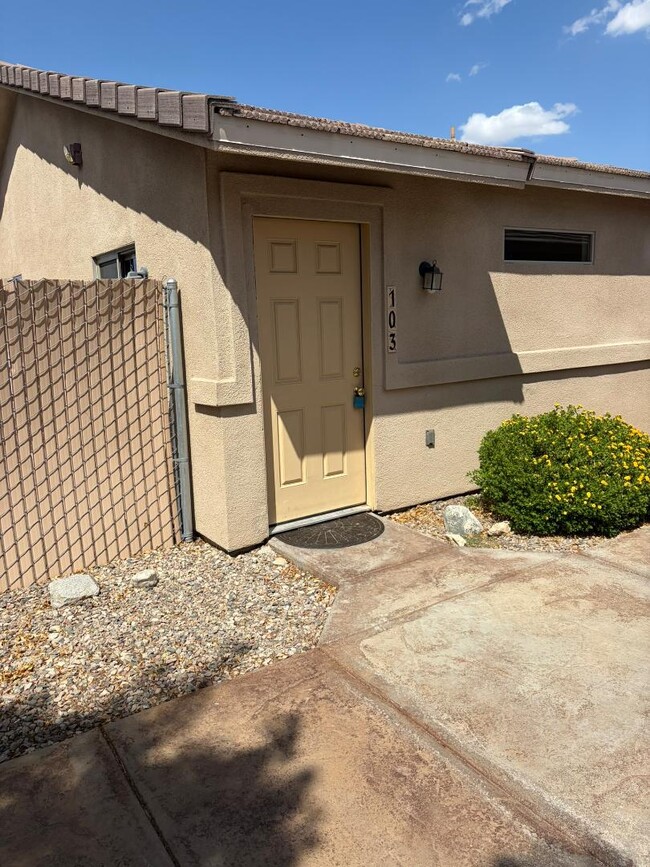 Photo - 1140 Avalon Ave