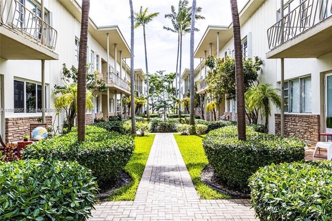 Photo - 1130 Venetian Way Unit 2B