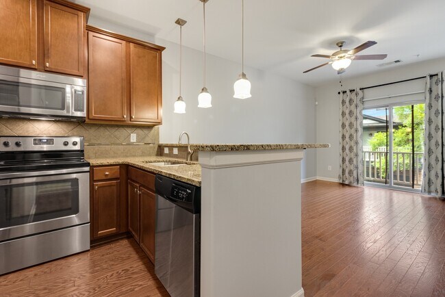 Photo - 215 Semel Dr