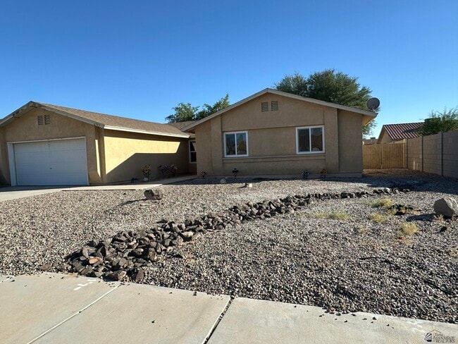 Photo - 6337 E 45th St