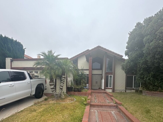 Spacious 4-Bedroom Home for Lease in Desir... - Spacious 4-Bedroom Home for Lease in Desir...