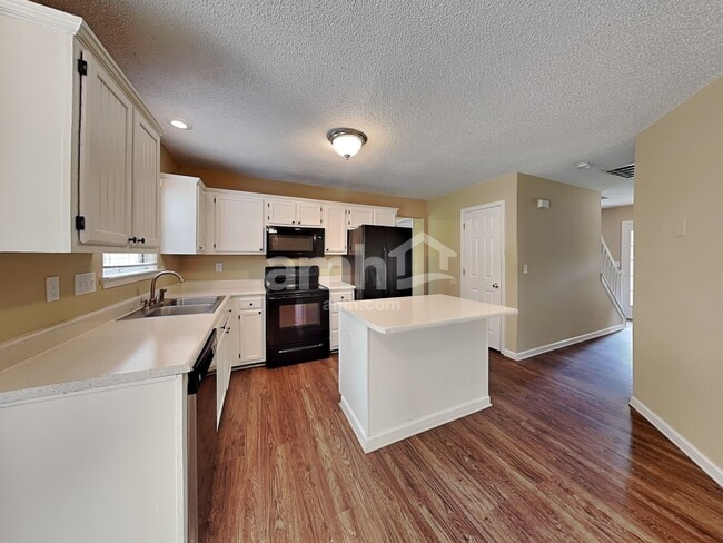 Photo - 12719 Diamond Dr