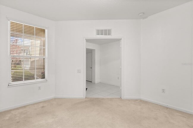 Photo - 409 Hilgard Cove Unidad 106