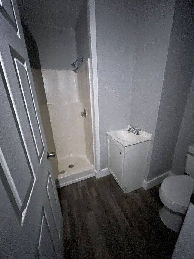 Photo - 419 W Howard St Unit a