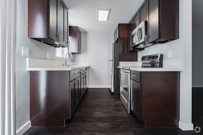 9404 Apartment Homes