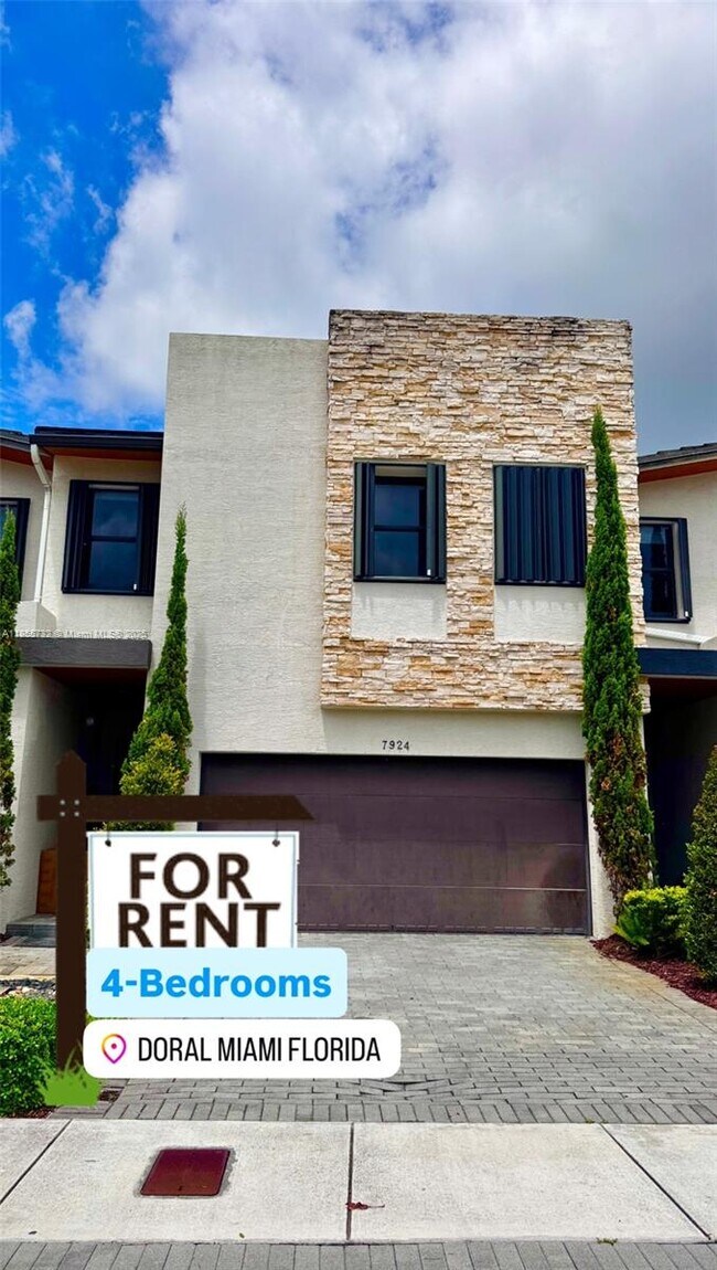 Building Photo - 7924 NW 105th Ave Rental