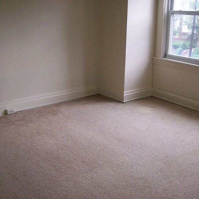 Photo - 2306 Sherbrook St Unidad #2