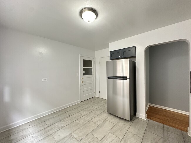 Photo - 6719 N California Ave Unit W2