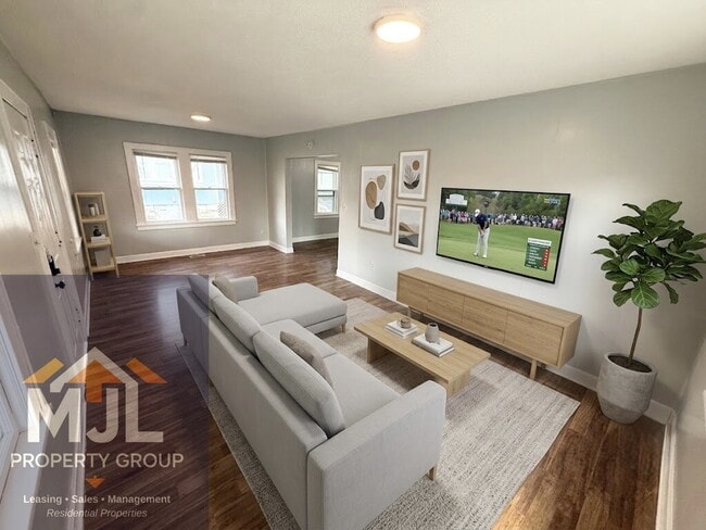 Photo - Updated 3 Bedroom / 1 Bath Home In KCMO *READY NOW*
