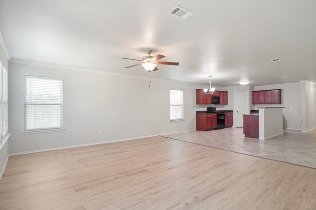 Photo - Beautiful Spacious Home