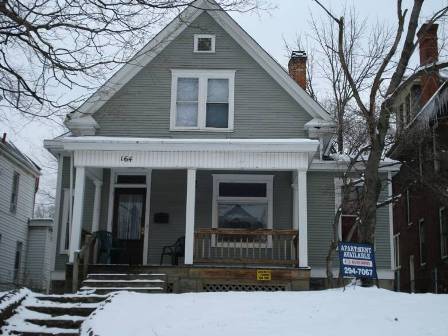 Building Photo - Large 7 bedroom, 2 bath home.