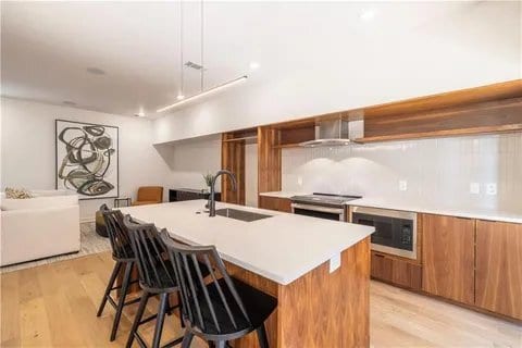 406 Mulberry Ct