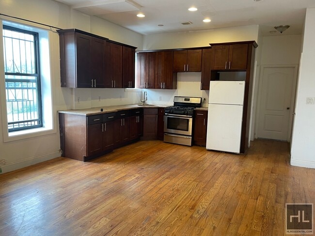 Photo - 130 Dumont Ave Rental