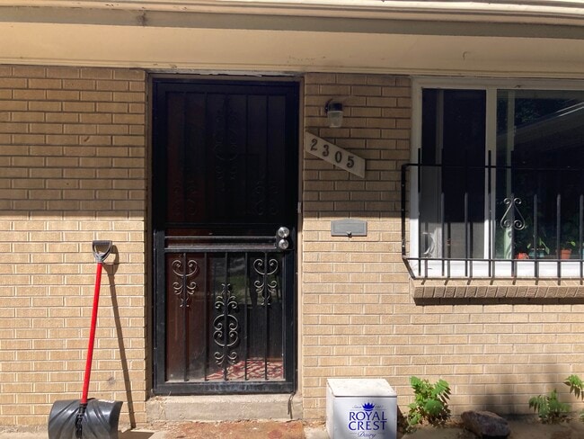 Front entrance - 2309 Osceola St Apartments Unit 2309 Osceola St