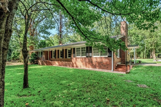 1380 Ivywood Dr
