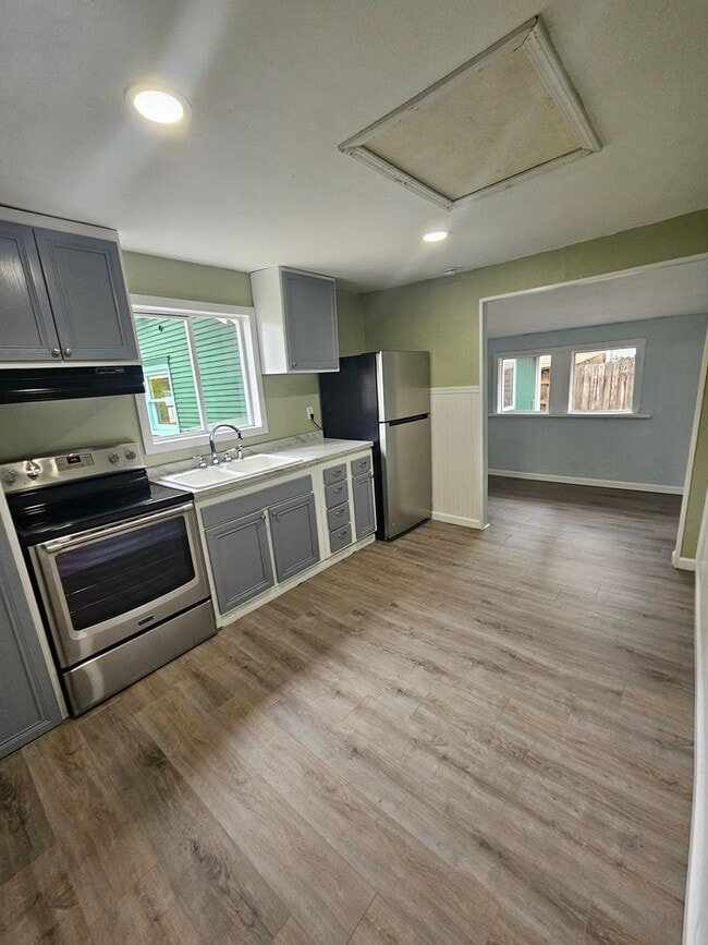 Photo - 2502001 Unit B