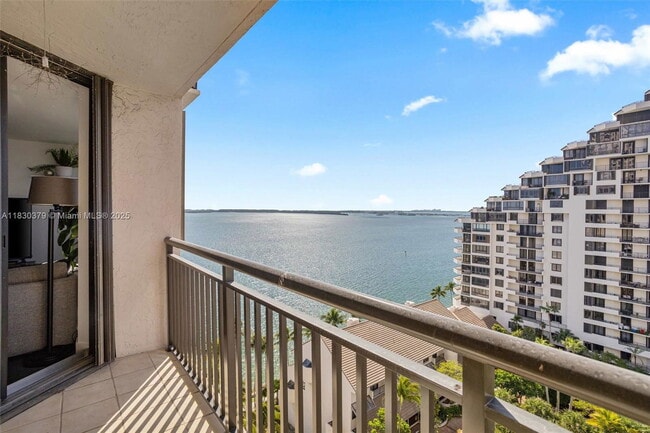 Building Photo - 540 Brickell Key Dr Unit 1519