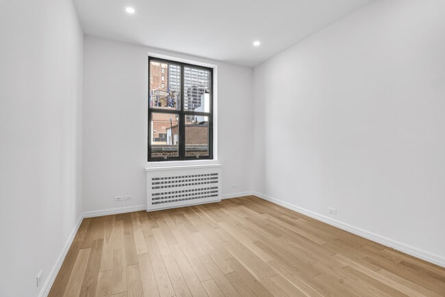 Photo - The Buchanan