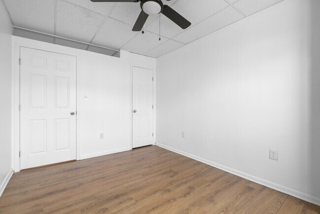 Photo - 2539 St Paul St