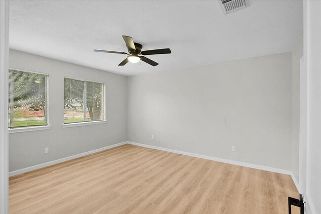 Photo - 2601 Village Circle Dr Dr