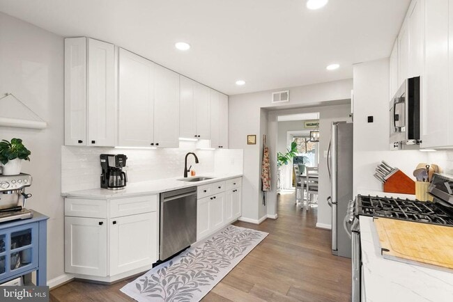 Photo - 7393 Colton Ln