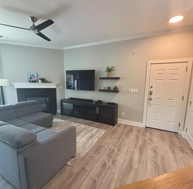 Photo - 2216 Thornton Rd Unit 421