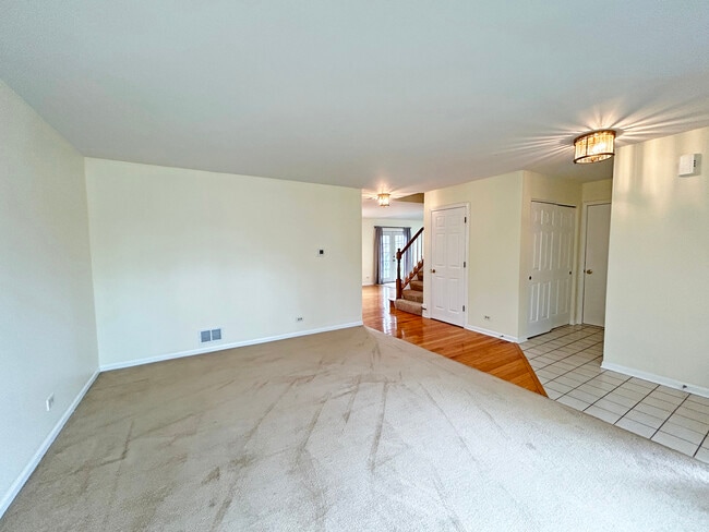 Photo - 6146 Golfview Dr