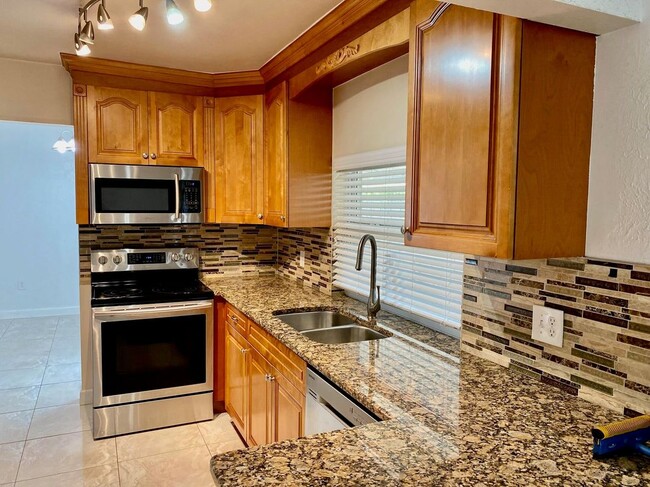 Building Photo - 1283 Anhinga Dr Rental