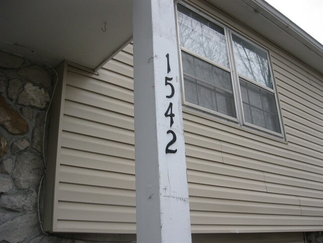 Building Photo - 1542 S Sonora Dr Unit 1 Rental