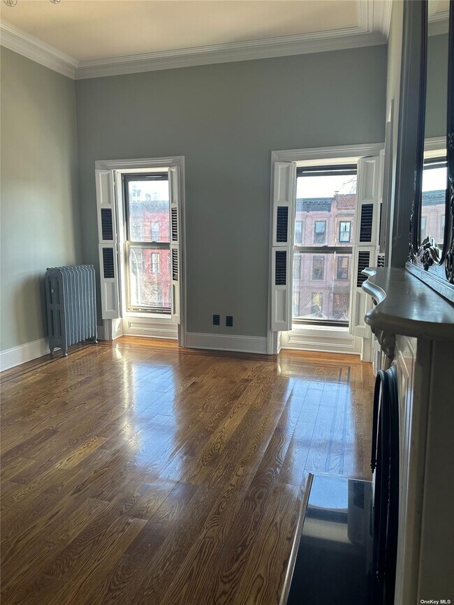 Photo - 111 MacDonough St