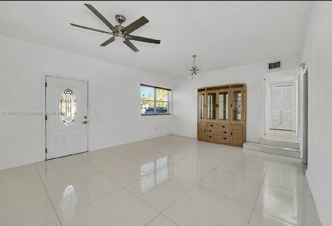 Photo - 2902 NW 11th St Unit 2B