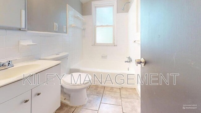 Photo - 16501 Fairmount Dr