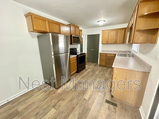 Photo - 575 Braxton Blvd