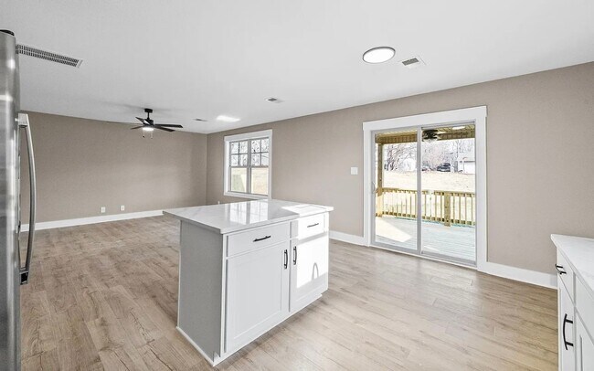 Photo - 340 Cardinal Creek Dr
